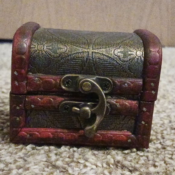 3 inch keepsake treasure box - Picture 1 of 2